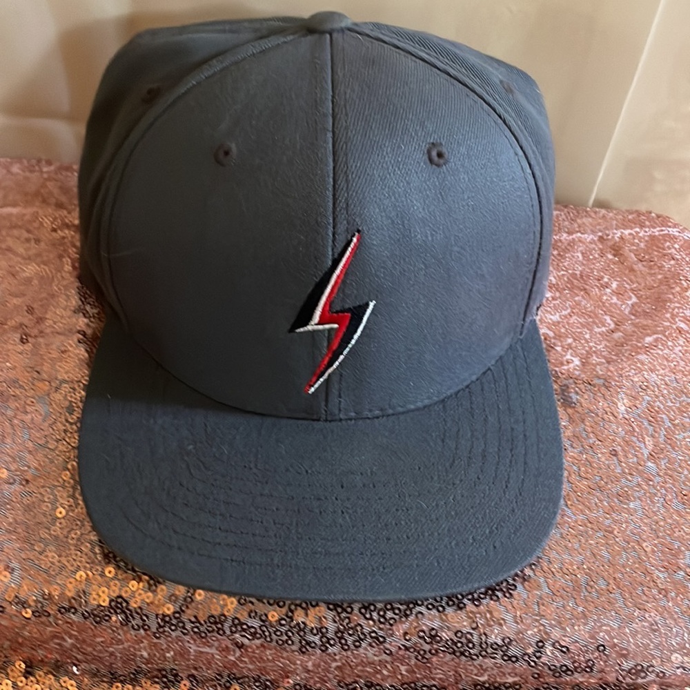 The Classics Yupoong - Yupoong 6- Panel Hat EUC